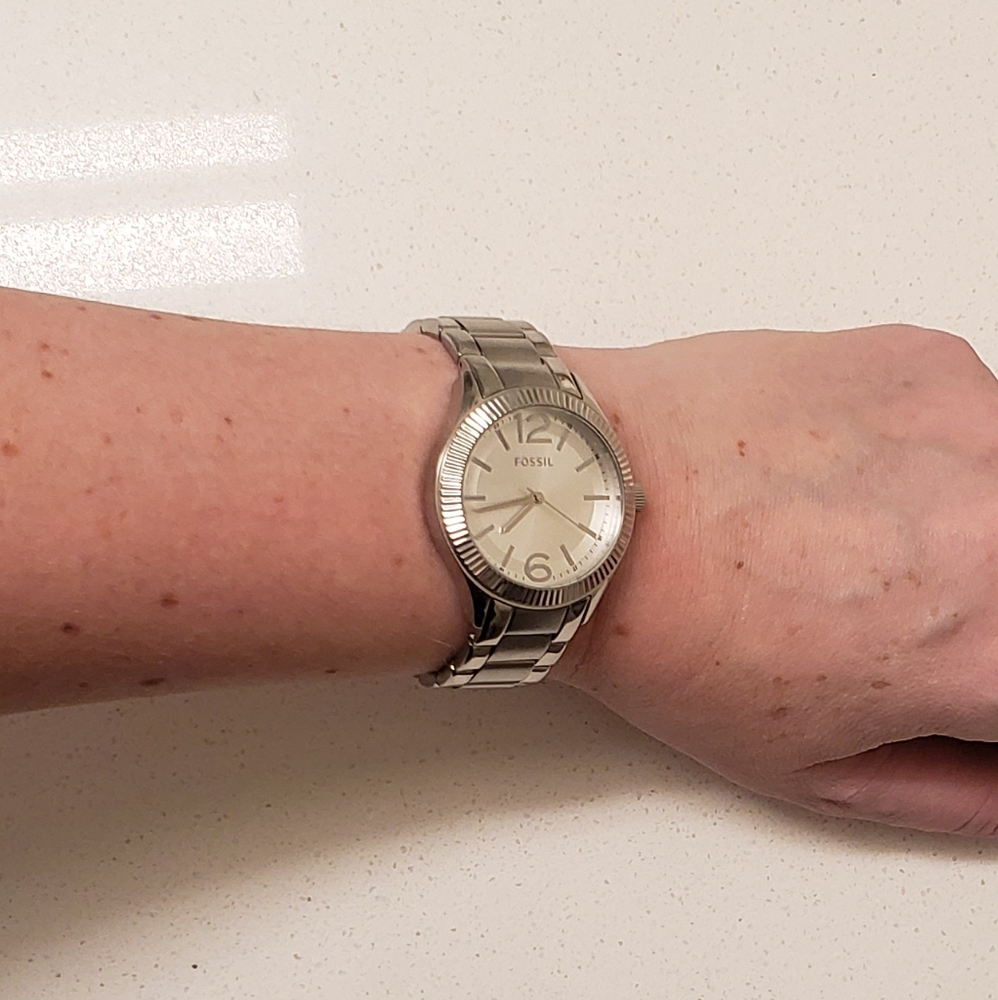 Fossil Watch - Picture 5 of 5